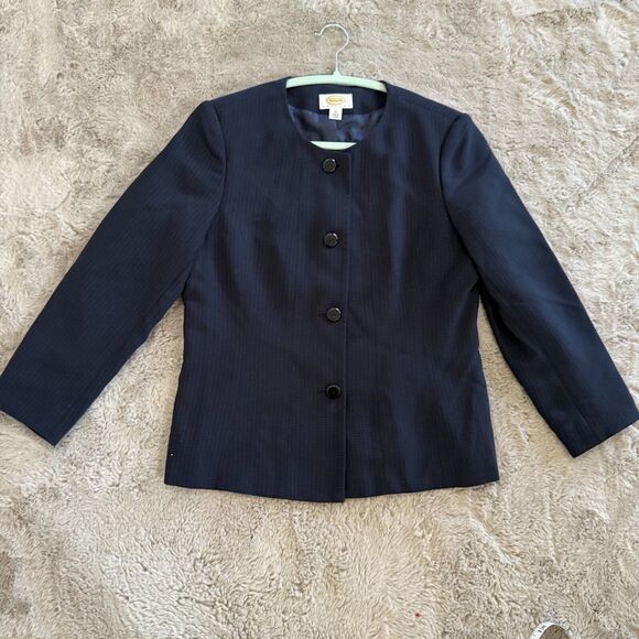Talbots Petite Navy Blazer, Size 10 - Classic, Minimalist, Tailored, Made Japan‎ - Picture 1 of 7